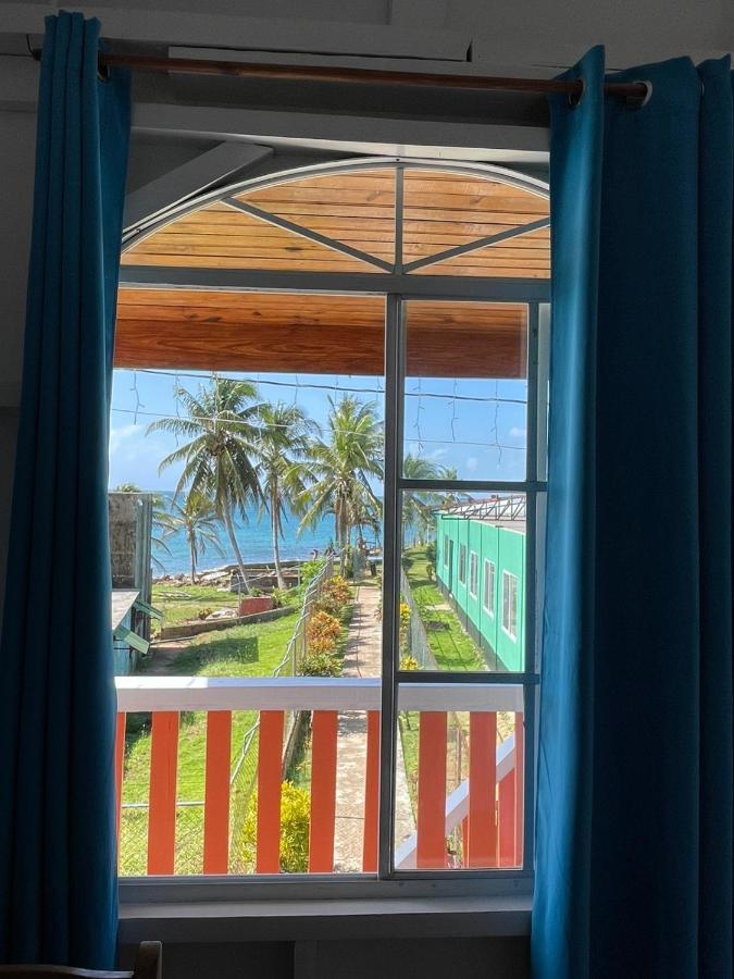 Christina'S Guest House Official Little Corn Island Exteriér fotografie