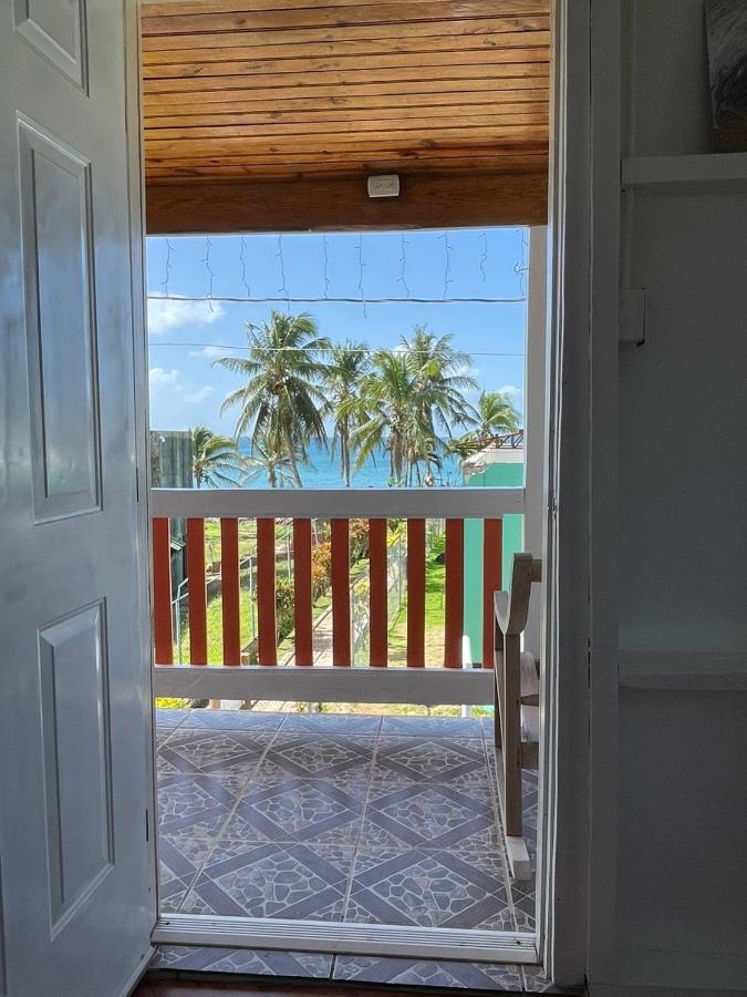 Christina'S Guest House Official Little Corn Island Exteriér fotografie