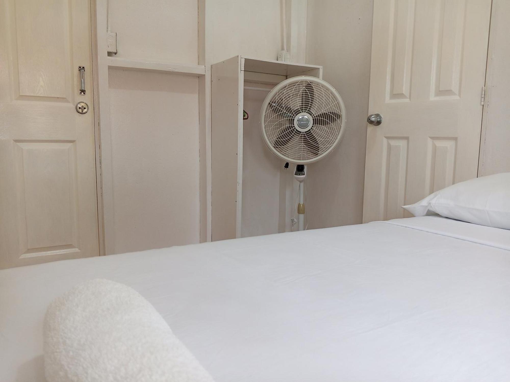 Christina'S Guest House Official Little Corn Island Exteriér fotografie