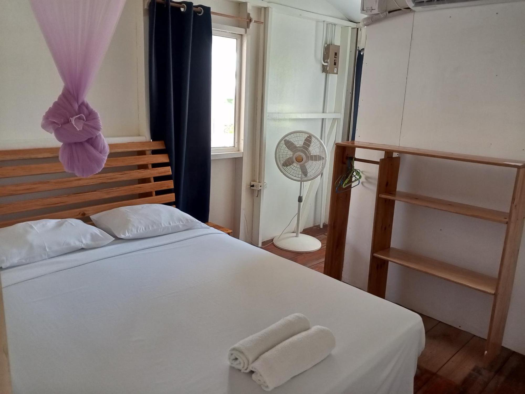 Christina'S Guest House Official Little Corn Island Exteriér fotografie