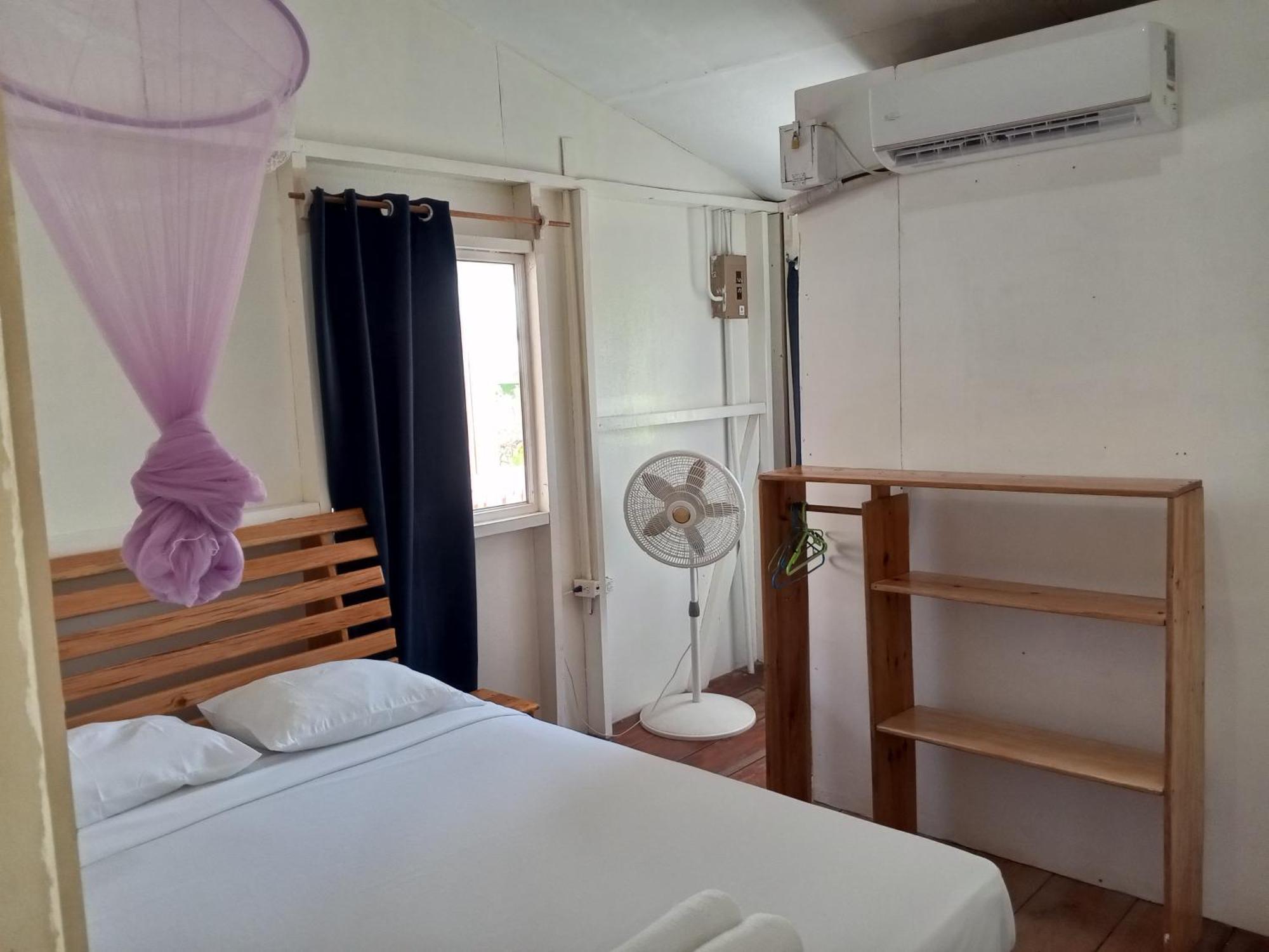 Christina'S Guest House Official Little Corn Island Exteriér fotografie